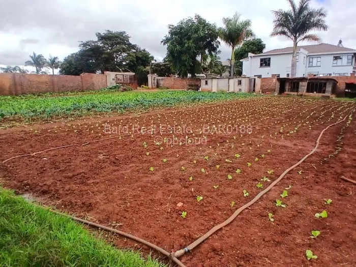 3 Bedroom Cottage/Garden Flat for Sale in Shawasha Hills, Harare