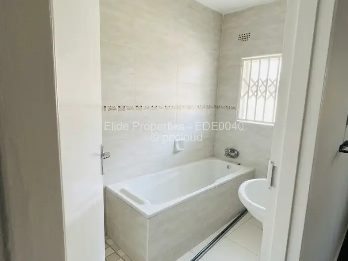 4 Bedroom House for Sale in Madokero Estates, Harare