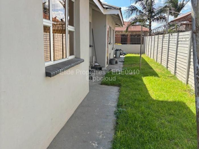 4 Bedroom House for Sale in Madokero Estates, Harare