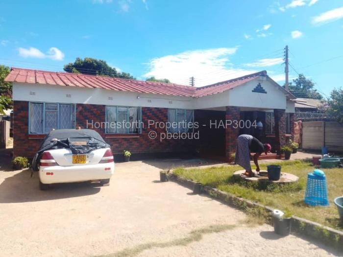 6 Bedroom House for Sale in Zengeza, Chitungwiza