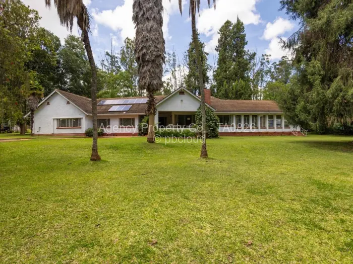 5 Bedroom House for Sale in Chisipite, Harare