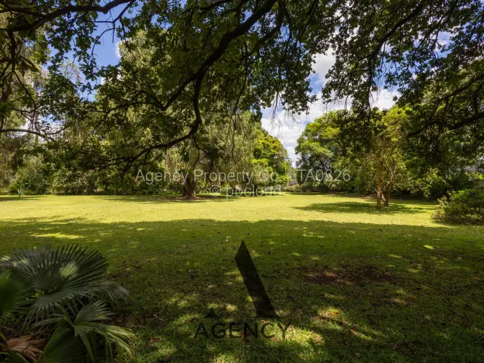 5 Bedroom House for Sale in Chisipite, Harare