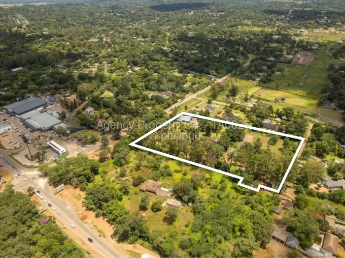 5 Bedroom House for Sale in Chisipite, Harare