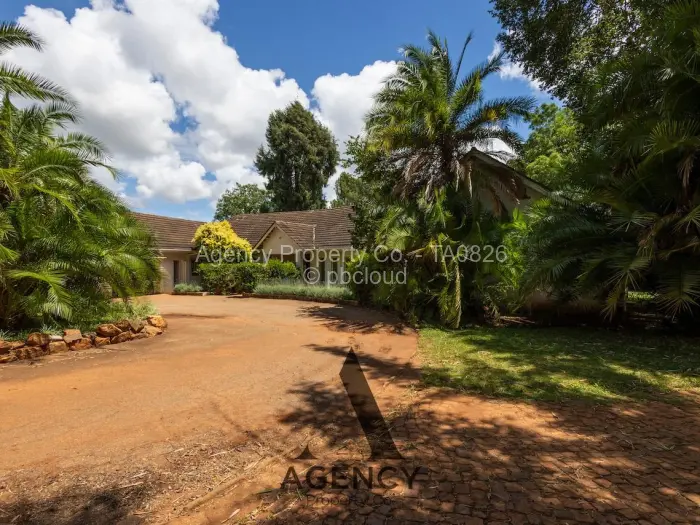 5 Bedroom House for Sale in Chisipite, Harare