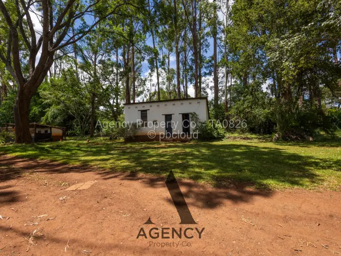 5 Bedroom House for Sale in Chisipite, Harare