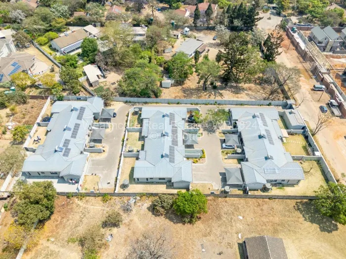 Townhouse/Cluster for Sale in Greendale North, Harare