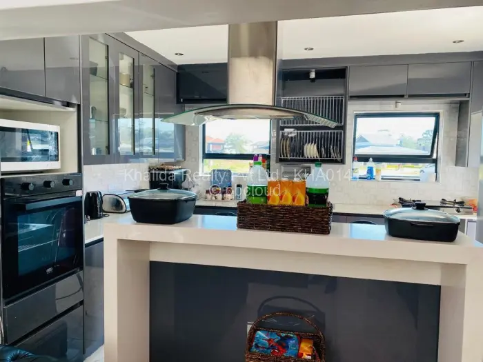 4 Bedroom House to Rent in Arlington