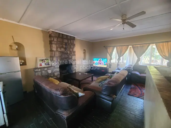 1 Bedroom House for Sale in Burnside, Bulawayo
