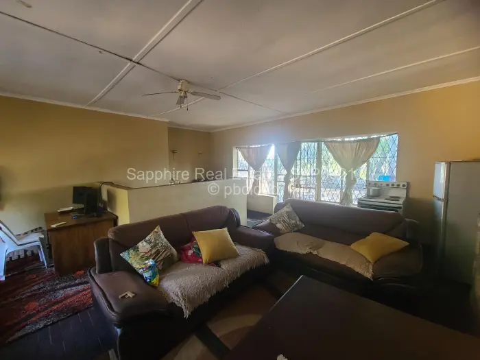 1 Bedroom House for Sale in Burnside, Bulawayo