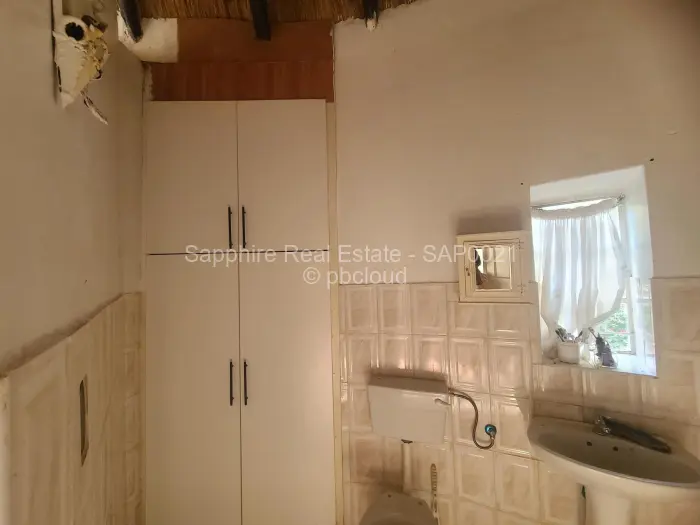 1 Bedroom House for Sale in Burnside, Bulawayo