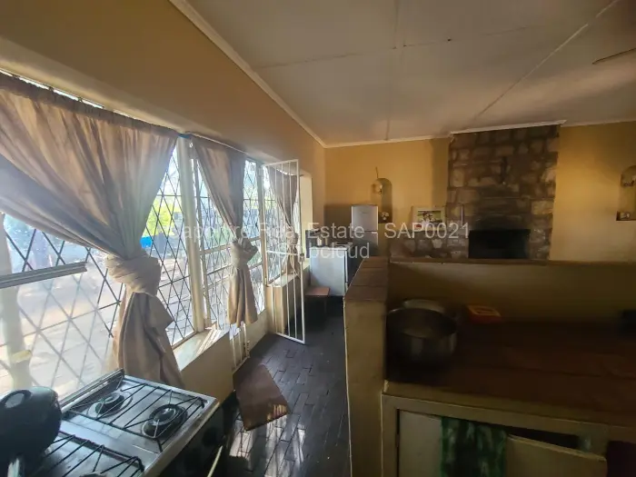 1 Bedroom House for Sale in Burnside, Bulawayo