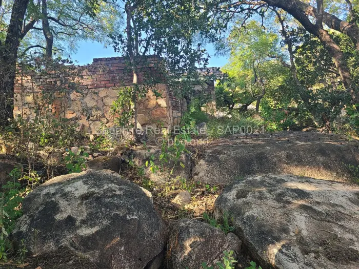 1 Bedroom House for Sale in Burnside, Bulawayo