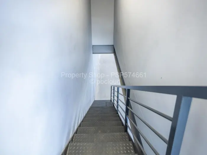 Warehouse/Industrial to Rent in Pomona