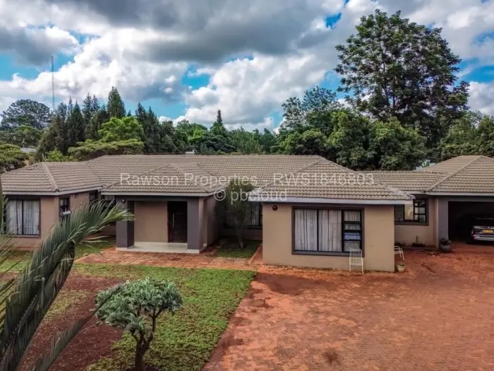 5 Bedroom House for Sale in Borrowdale, Harare