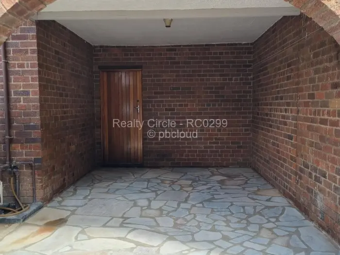 Townhouse/Cluster to Rent in Avenues