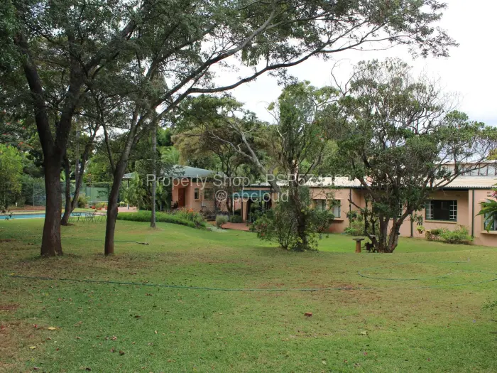 5 Bedroom House to Rent in Avondale, Harare