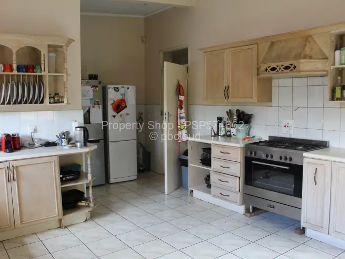 5 Bedroom House to Rent in Avondale, Harare