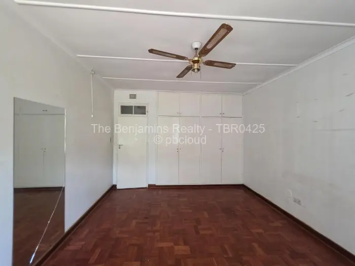 Flat/Apartment to Rent in Avondale