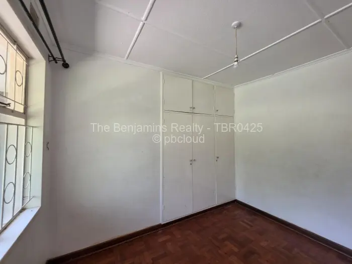 Flat/Apartment to Rent in Avondale