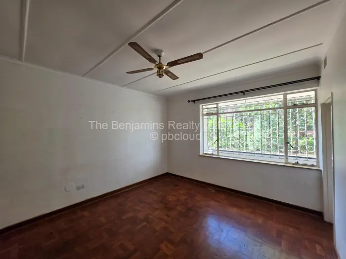 Flat/Apartment to Rent in Avondale