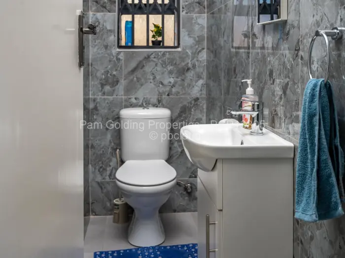 4 Bedroom House for Sale in Sunridge, Harare