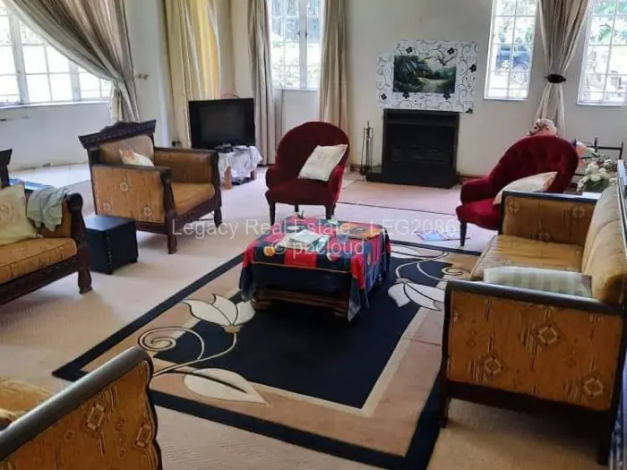 8 Bedroom House for Sale in Lake Chivero, Lake Chivero