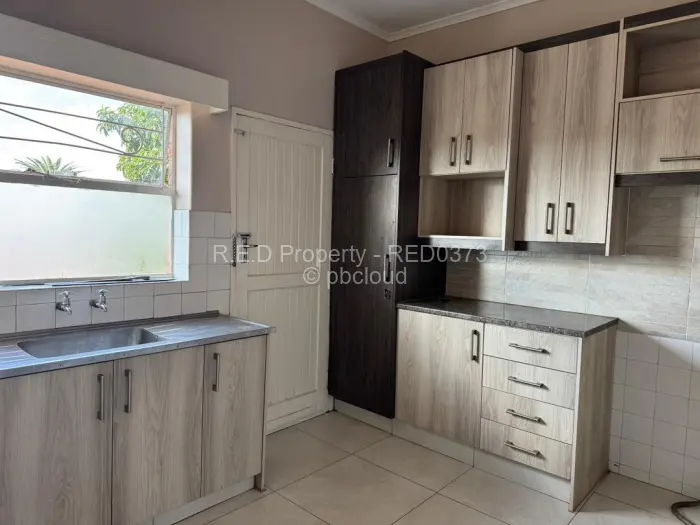 Flat/Apartment to Rent in Bulawayo City Centre, Bulawayo