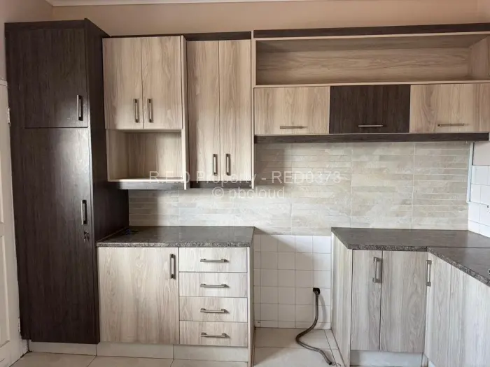 Flat/Apartment to Rent in Bulawayo City Centre, Bulawayo