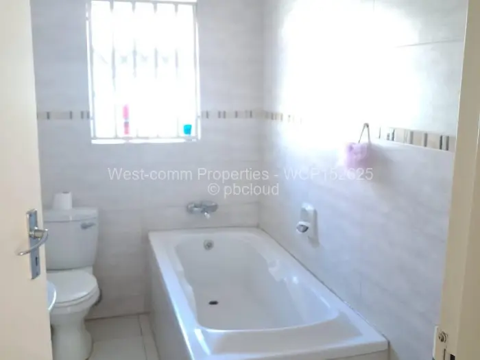 4 Bedroom House for Sale in Madokero Estates, Harare