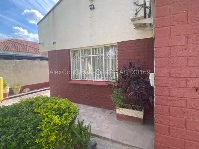 4 Bedroom House for Sale in Mainway Meadows, Harare