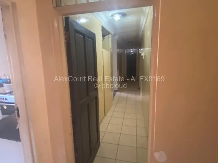 4 Bedroom House for Sale in Mainway Meadows, Harare