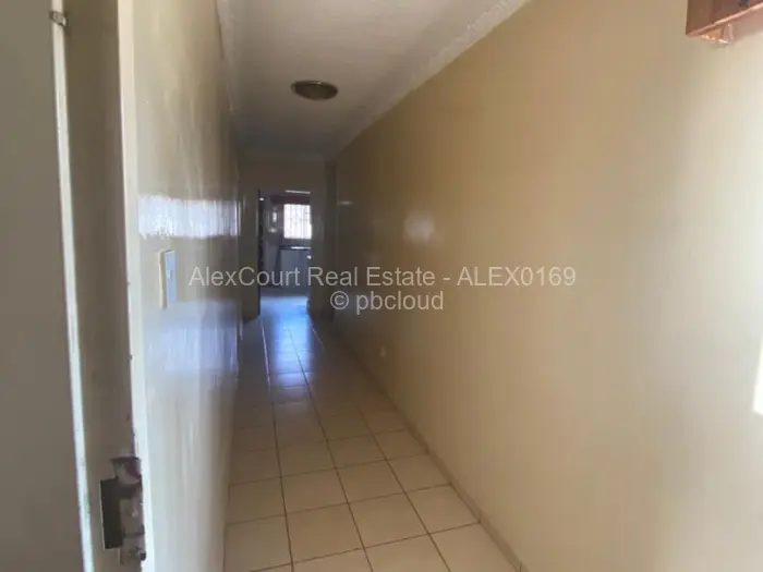 4 Bedroom House for Sale in Mainway Meadows, Harare