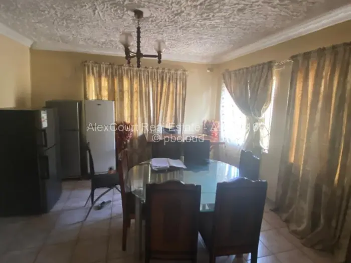 4 Bedroom House for Sale in Mainway Meadows, Harare