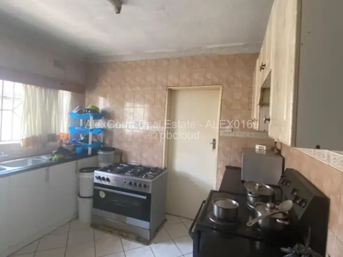 4 Bedroom House for Sale in Mainway Meadows, Harare