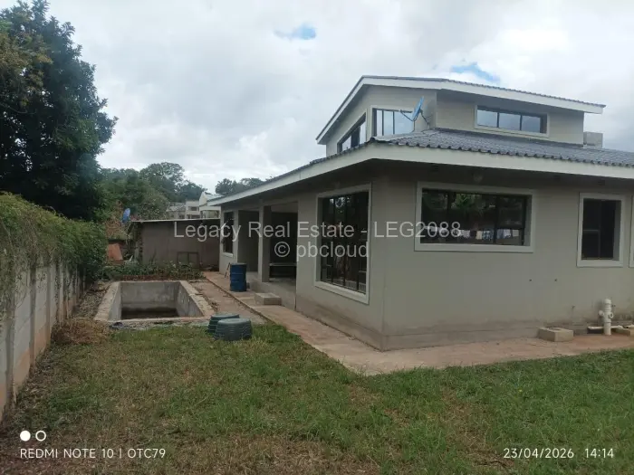 Townhouse/Cluster for Sale in Quinnington, Harare