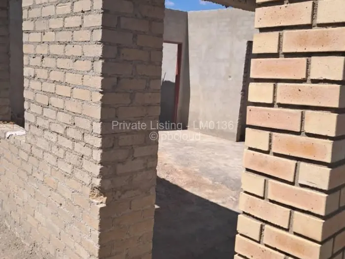 4 Bedroom House for Sale in Zengeza, Chitungwiza