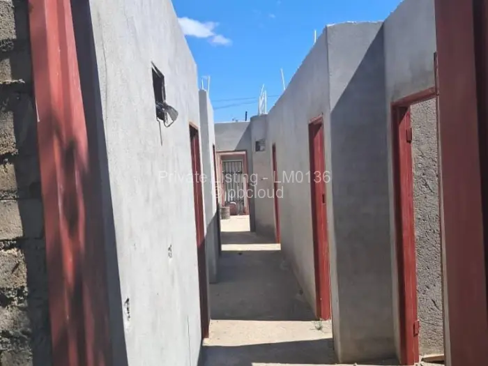 4 Bedroom House for Sale in Zengeza, Chitungwiza