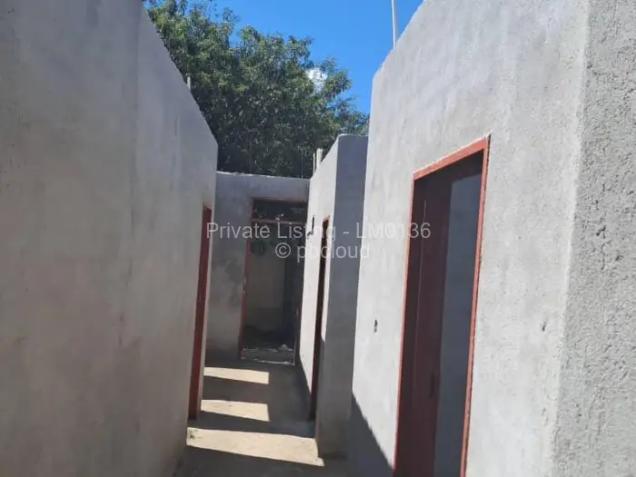 4 Bedroom House for Sale in Zengeza, Chitungwiza