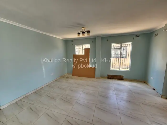 4 Bedroom House to Rent in Southview, Gweru