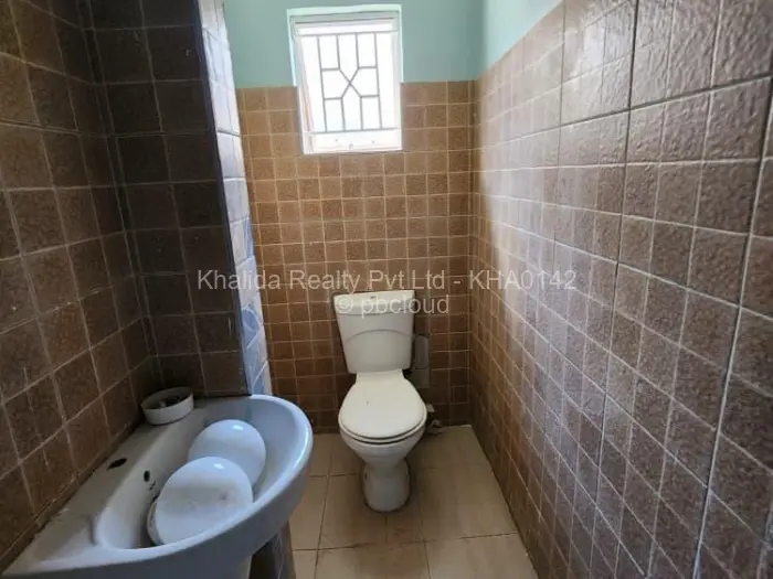 4 Bedroom House to Rent in Southview, Gweru