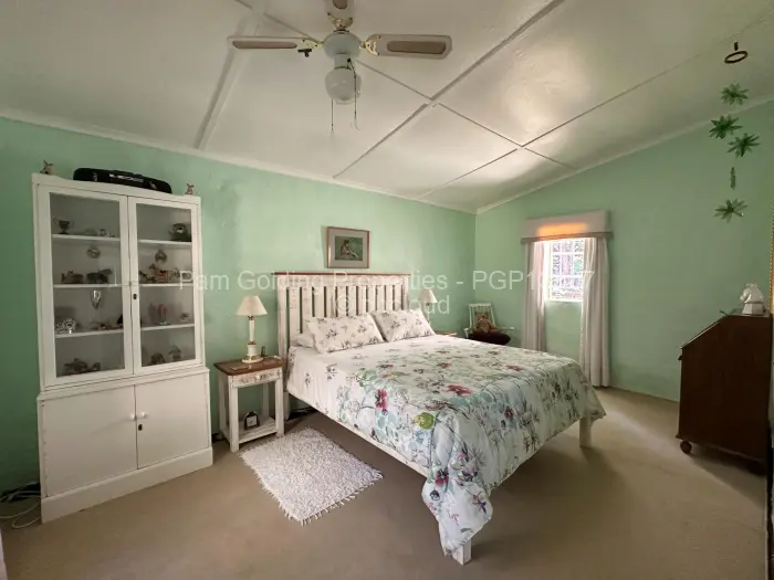 7 Bedroom House for Sale in Burnside, Bulawayo