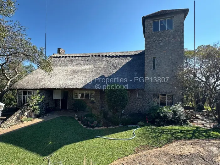 7 Bedroom House for Sale in Burnside, Bulawayo
