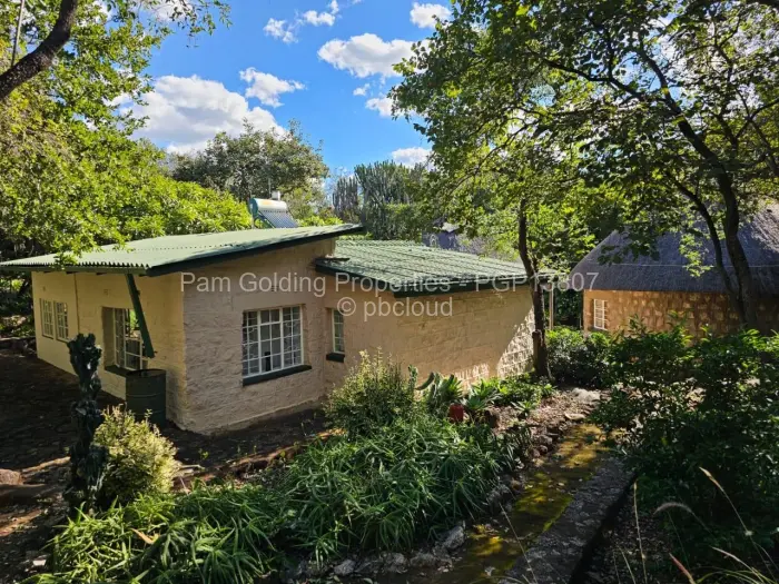 7 Bedroom House for Sale in Burnside, Bulawayo