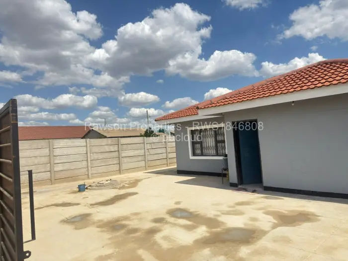 4 Bedroom House for Sale in Budiriro, Harare