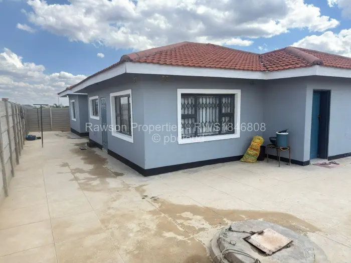 4 Bedroom House for Sale in Budiriro, Harare