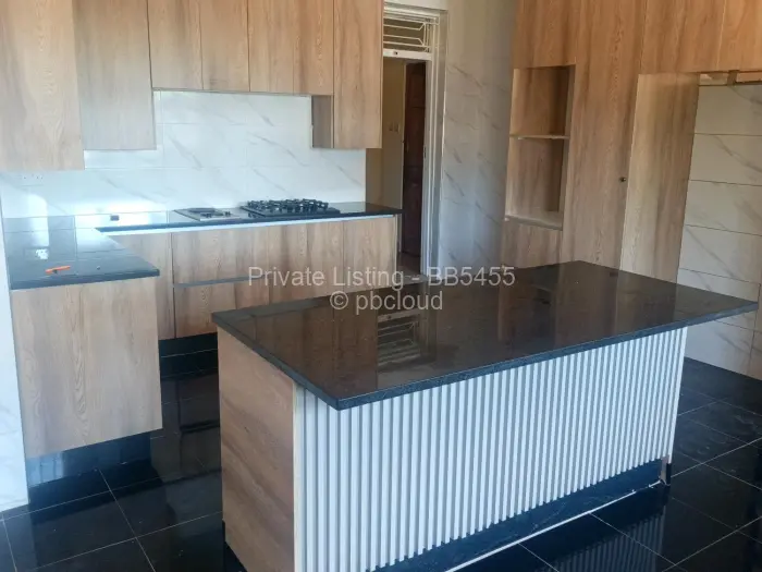 6 Bedroom House to Rent in Goodhope, Harare
