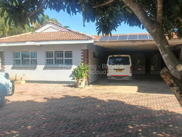 6 Bedroom House to Rent in Goodhope, Harare