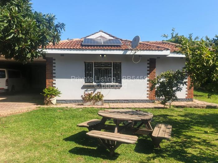 6 Bedroom House to Rent in Goodhope, Harare