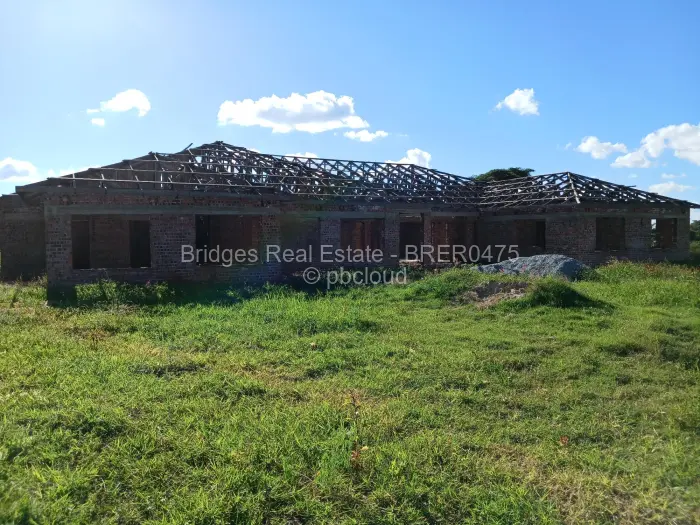 7 Bedroom House for Sale in Gletwin Park, Harare