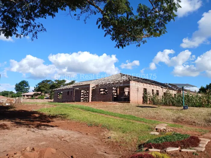 7 Bedroom House for Sale in Gletwin Park, Harare